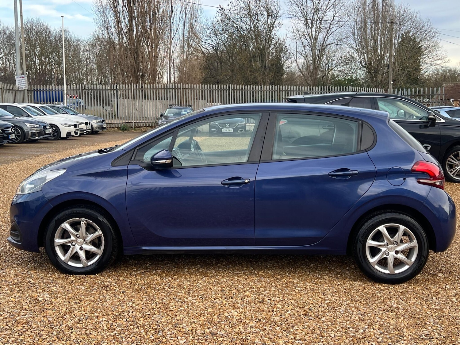 Used Peugeot 208 2017 for sale - 77191166: Photo 11