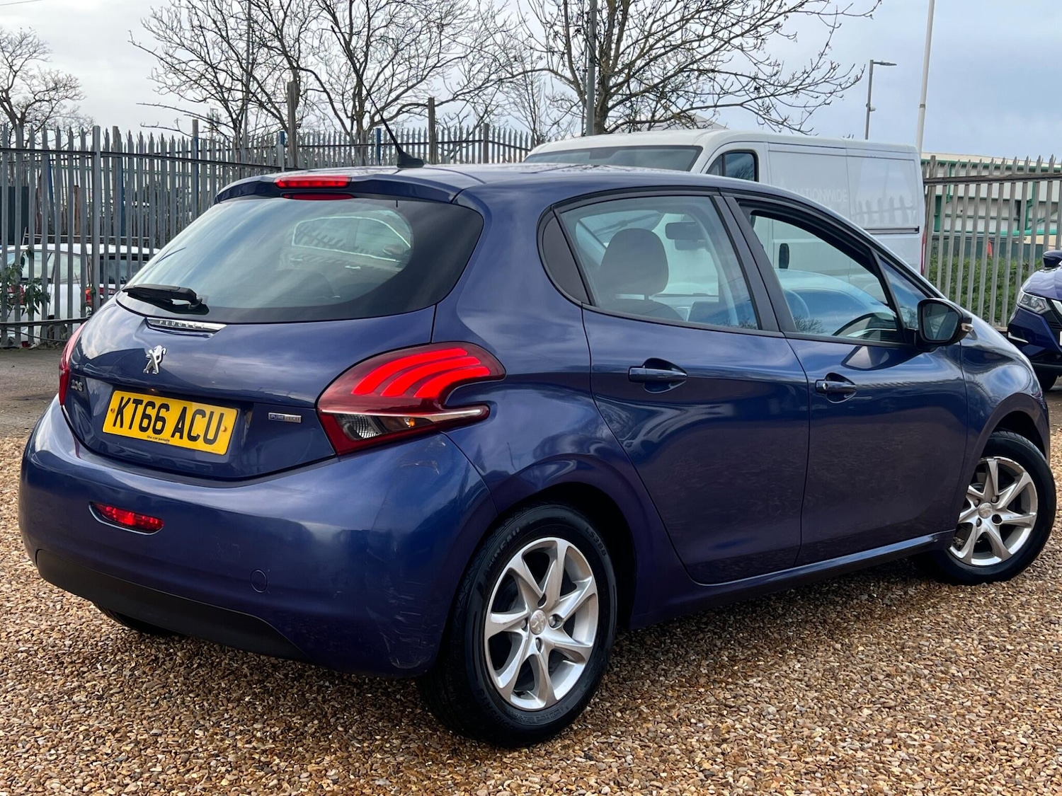 Used Peugeot 208 2017 for sale - 77191166: Photo 13