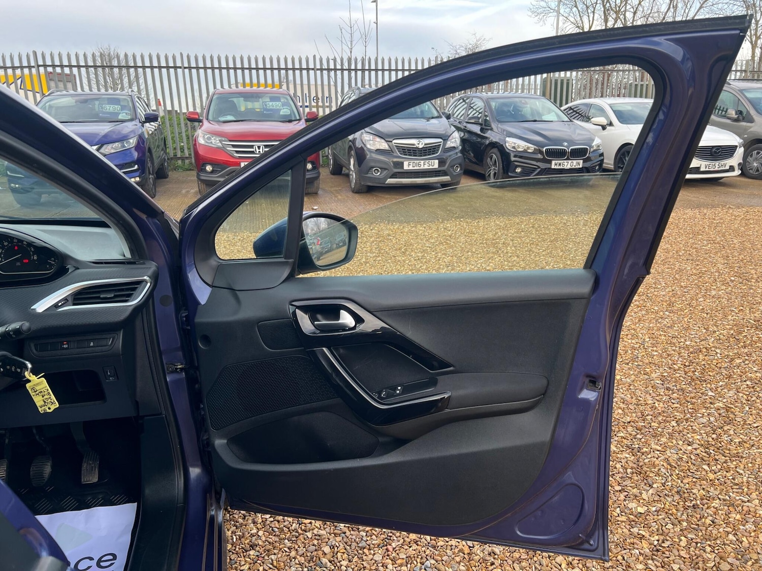 Used Peugeot 208 2017 for sale - 77191166: Photo 25