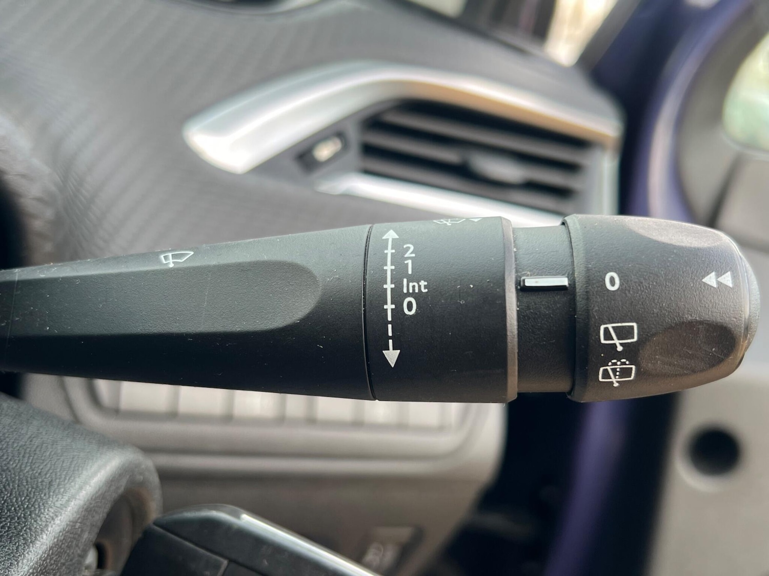 Used Peugeot 208 2017 for sale - 77191166: Photo 36