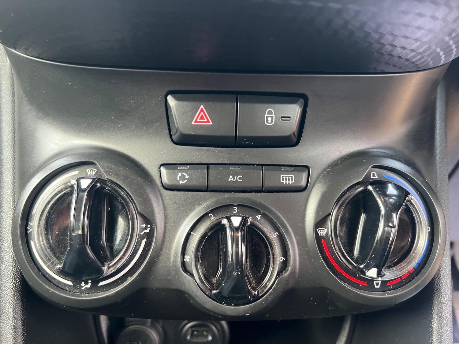 Used Peugeot 208 2017 for sale - 77191166: Photo 46