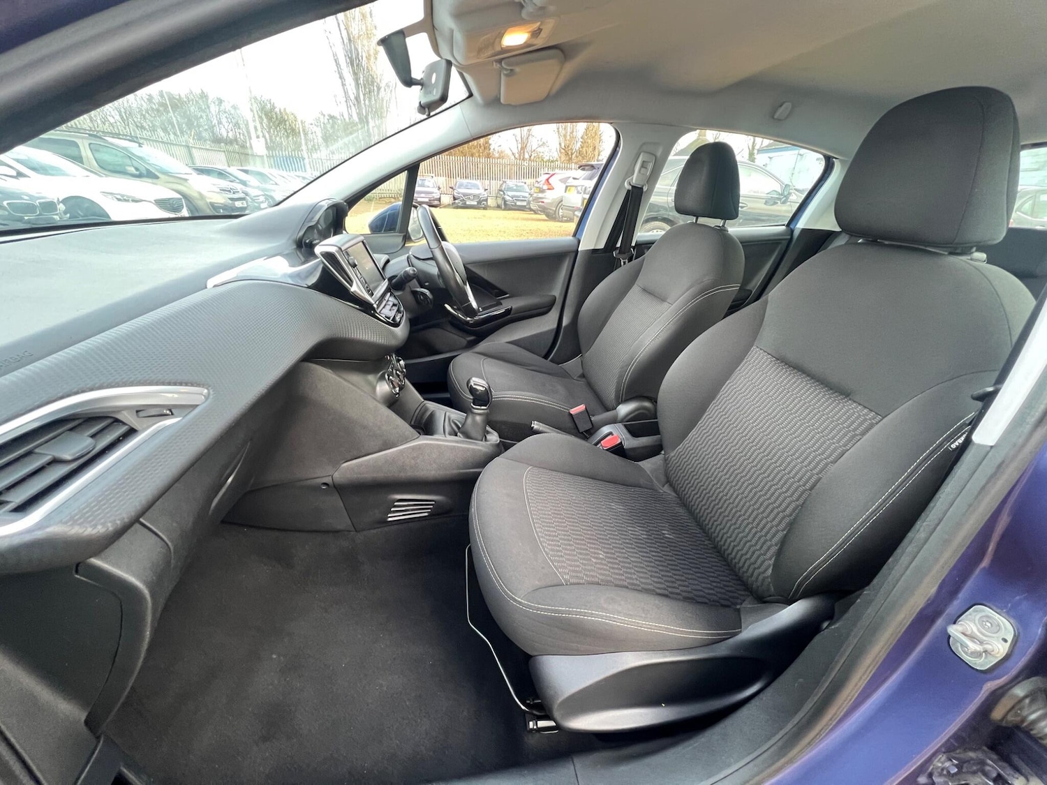 Used Peugeot 208 2017 for sale - 77191166: Photo 51