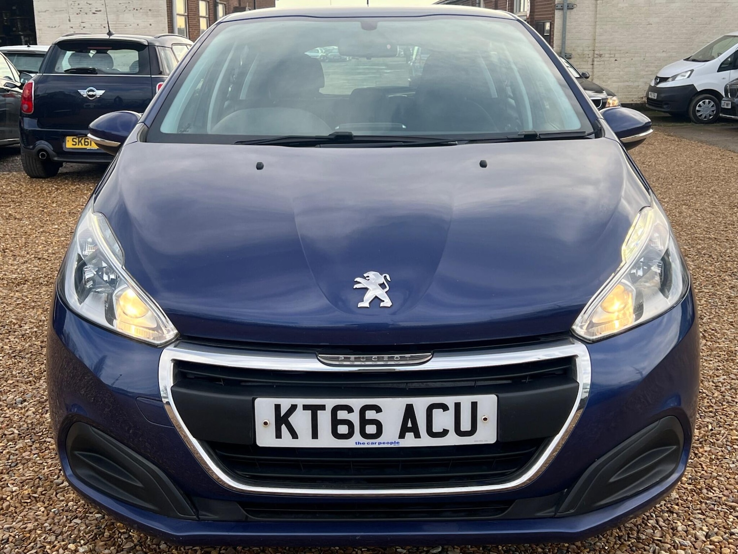 Used Peugeot 208 2017 for sale - 77191166: Photo 6