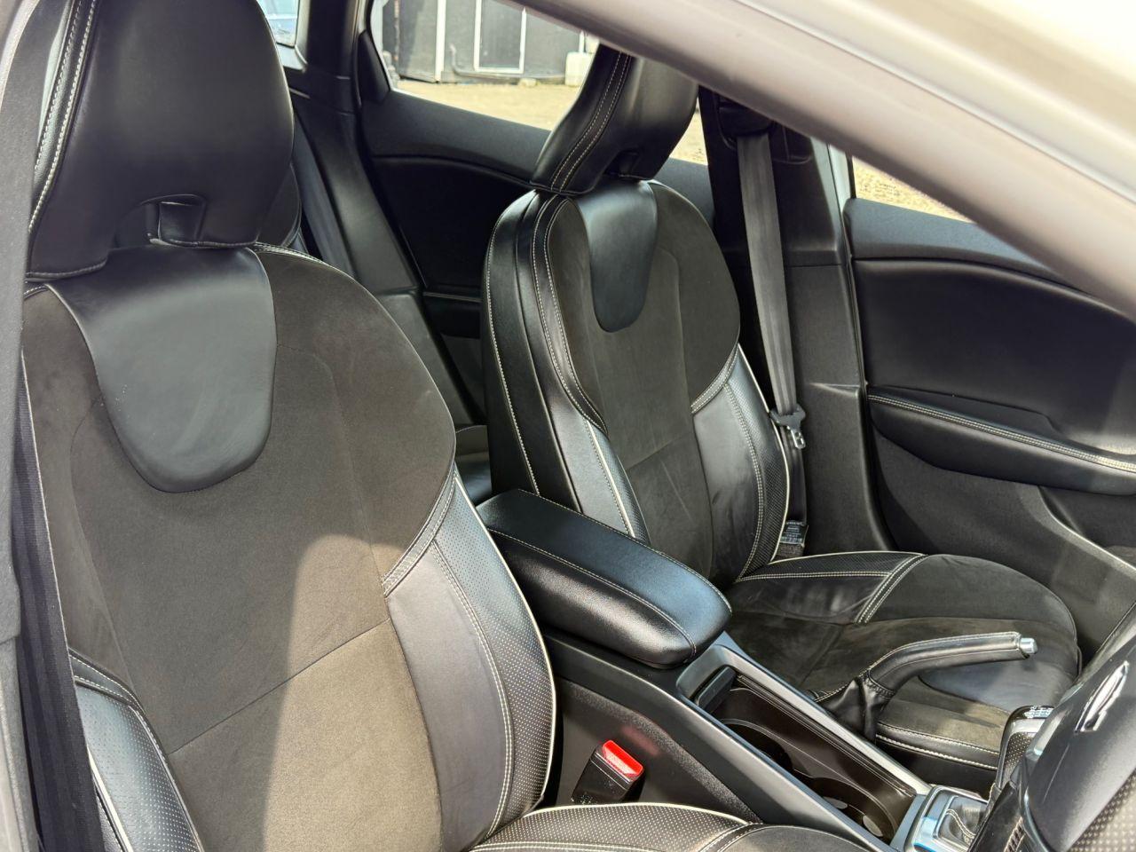 Used Volvo V40 2015 for sale - 76099377: Photo 11
