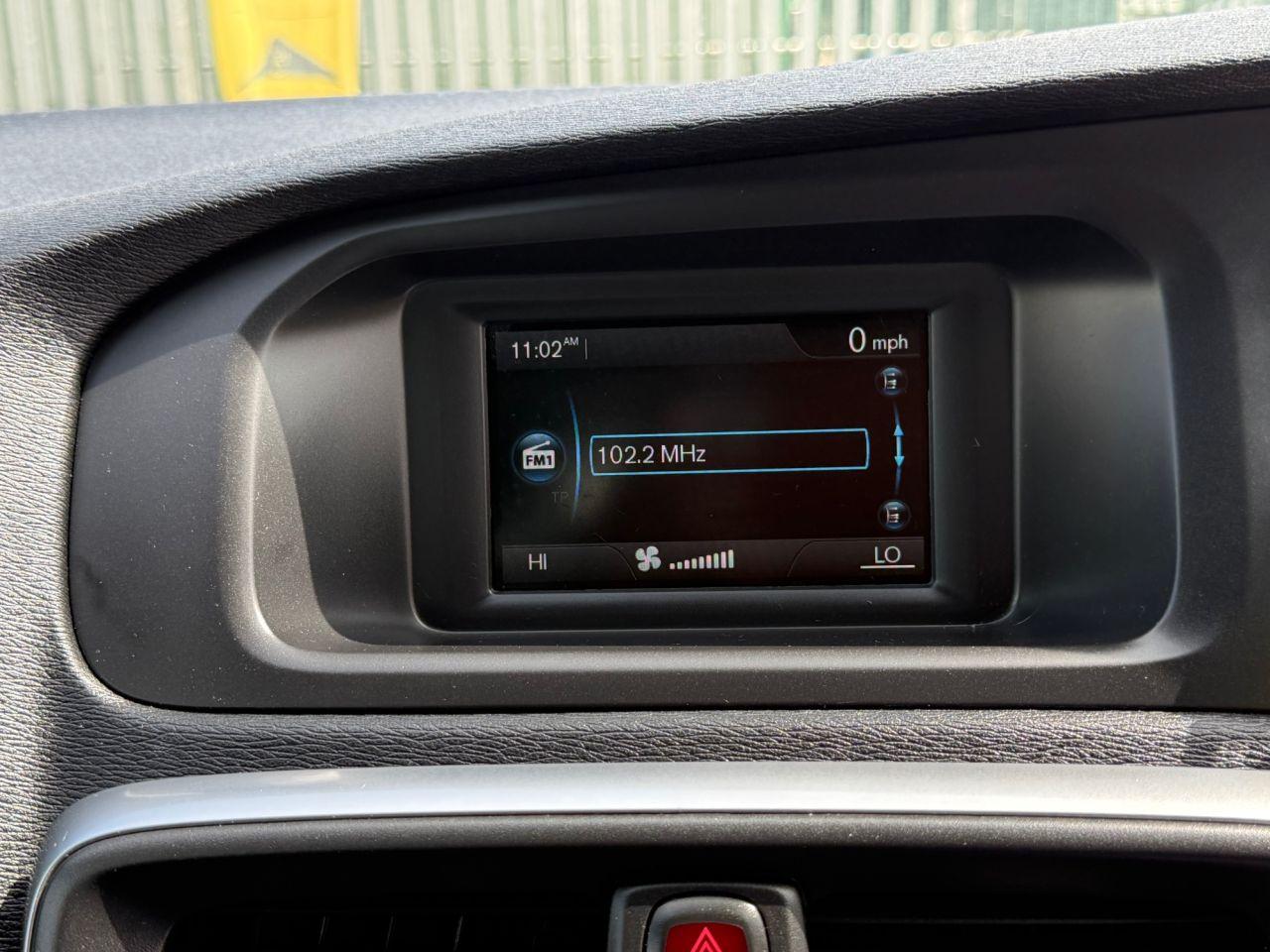 Used Volvo V40 2015 for sale - 76099377: Photo 18