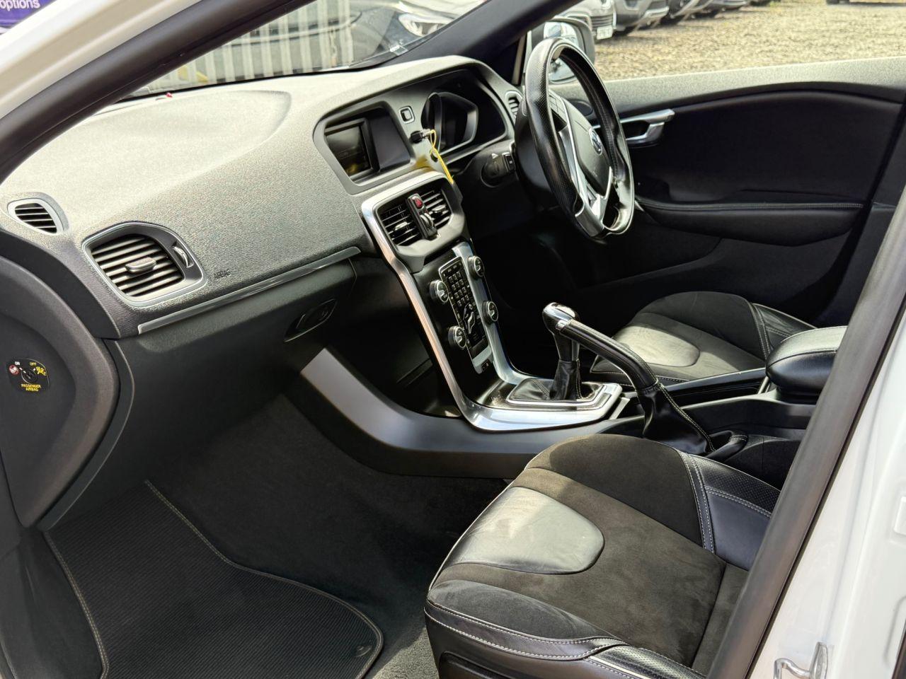 Used Volvo V40 2015 for sale - 76099377: Photo 36