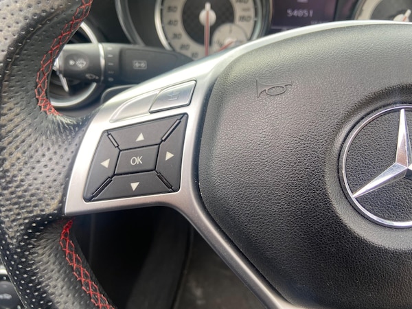 Used Mercedes-Benz SLK 2012 for sale - 75707559: Photo 33