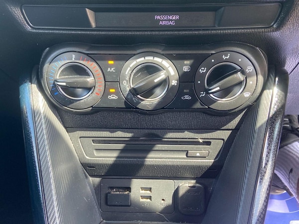 Used Mazda Mazda2 2017 for sale - 75600074: Photo 33
