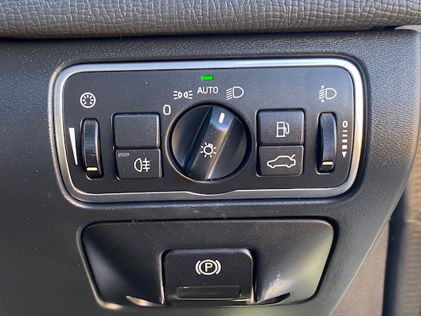 Used Volvo XC60 2016 for sale - 76085150: Photo 35