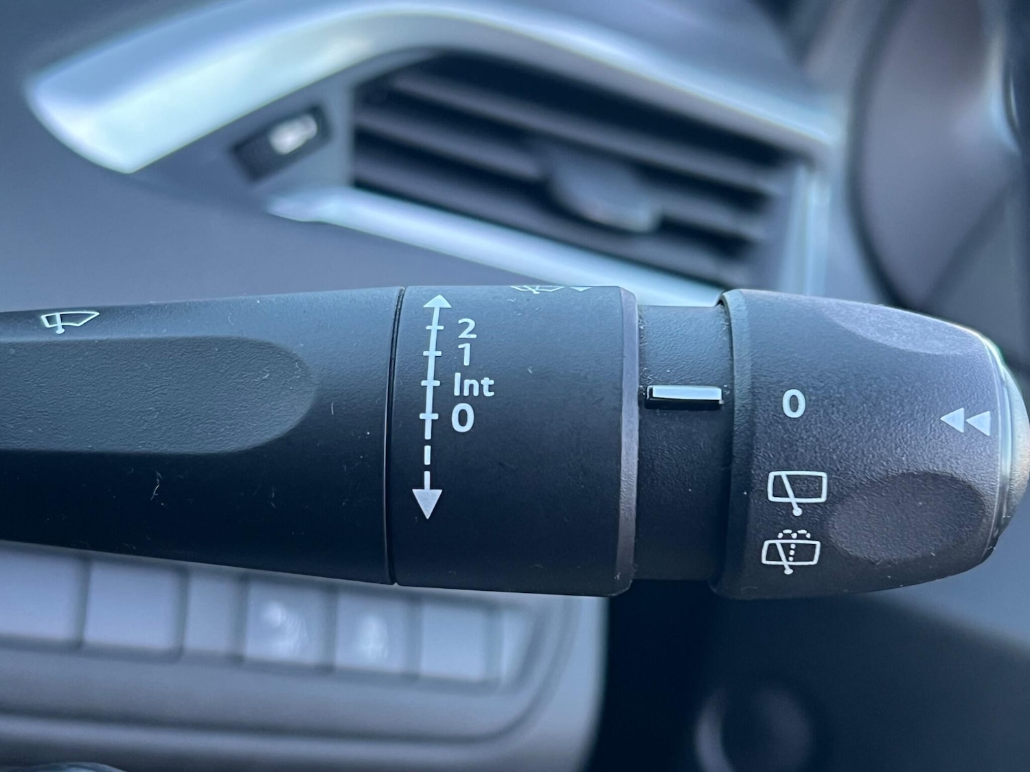 Used Peugeot 208 2015 for sale - 77030000: Photo 30