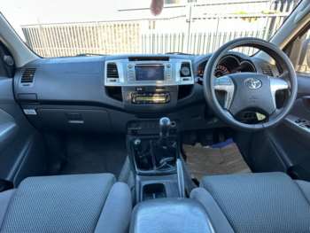 Used Toyota Hilux 2013 for sale - 74542123: Photo