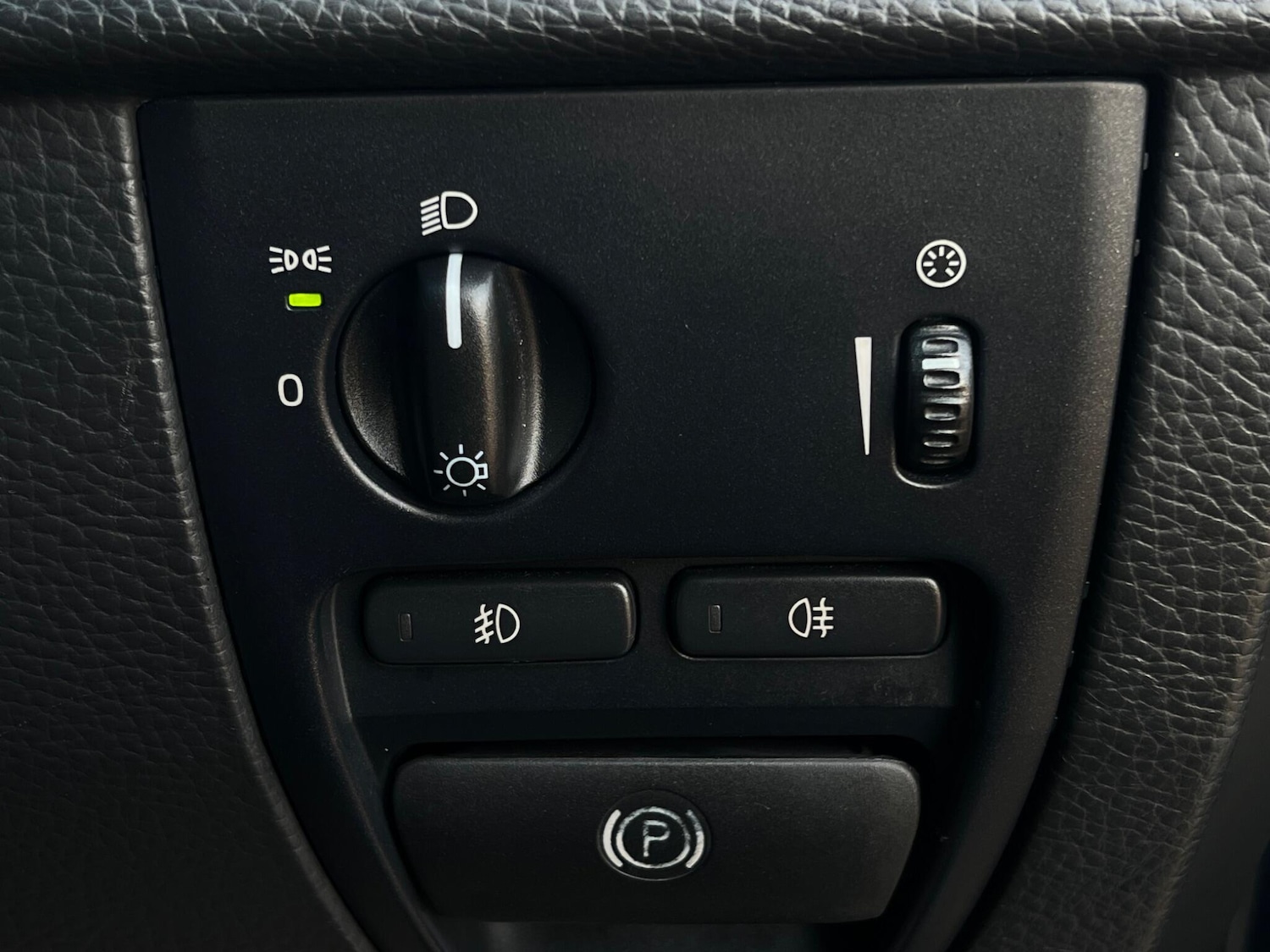 Used Volvo XC90 for sale - 77029916: Photo 33