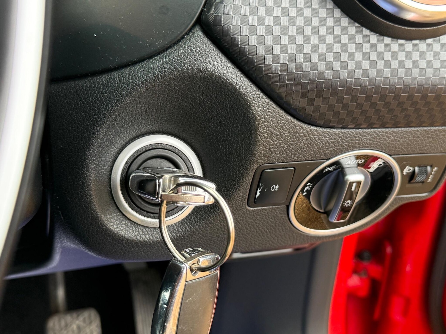 Used Mercedes-Benz A-Class 2015 for sale - 76592693: Photo 28