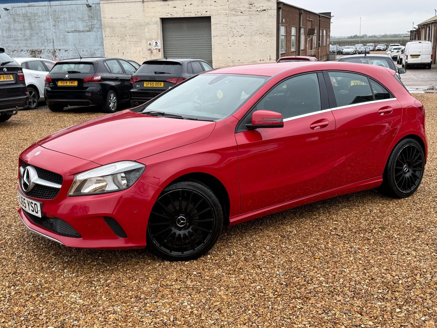Used Mercedes-Benz A-Class 2015 for sale - 76592693: Photo 3