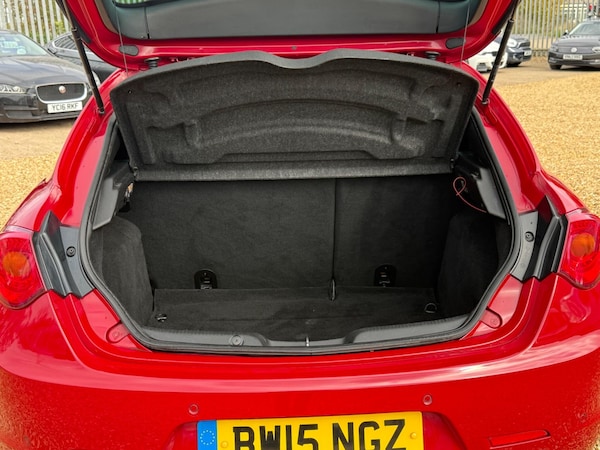Used Alfa Romeo Giulietta 2015 for sale - 76201164: Photo 13