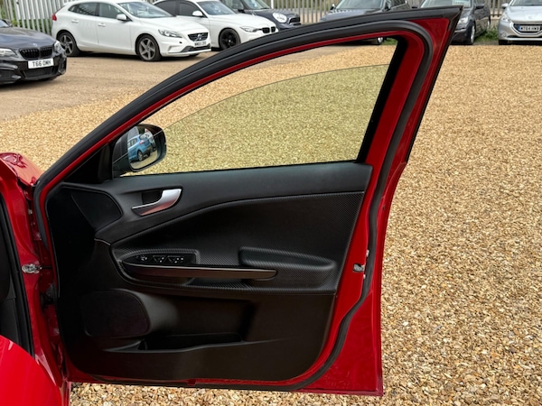 Used Alfa Romeo Giulietta 2015 for sale - 76201164: Photo 18