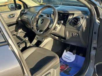Used Renault Captur 2016 for sale - 74209730: Photo