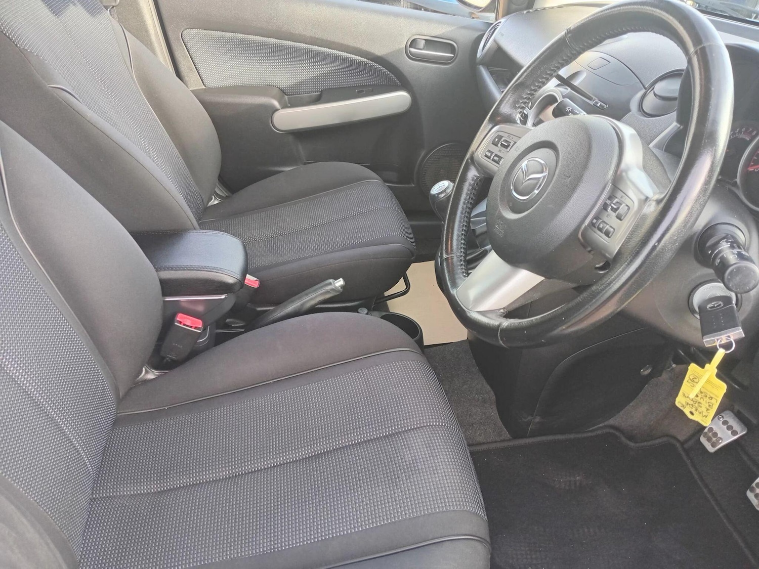 Used Mazda Mazda2 2009 for sale - 77657523: Photo 13