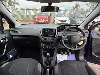 Used Peugeot 208 2016 for sale - 75964813: Photo