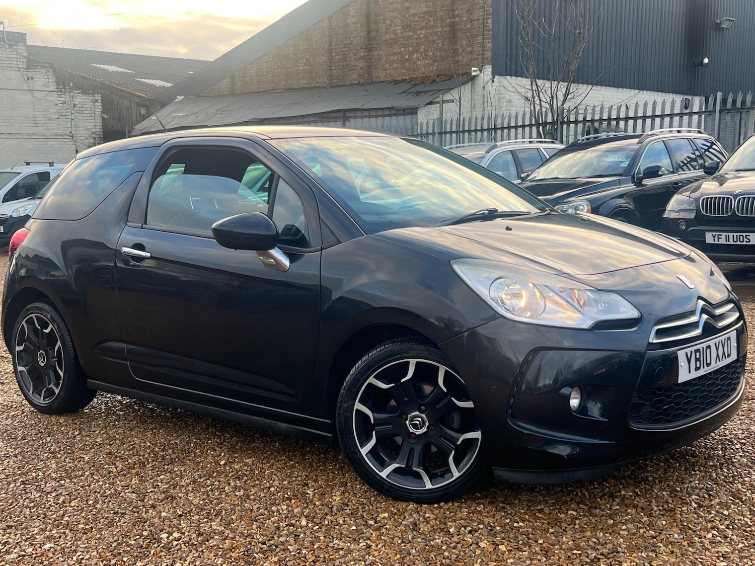 Used Citroen DS3 2010 for sale - 77074964: Photo 2