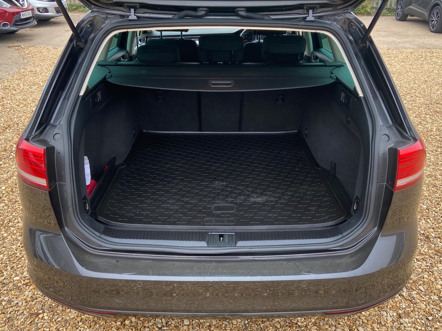 Used Volkswagen Passat 2017 for sale - 76200398: Photo 21