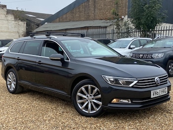 Used Volkswagen Passat 2017 for sale - 76200398: Photo 2