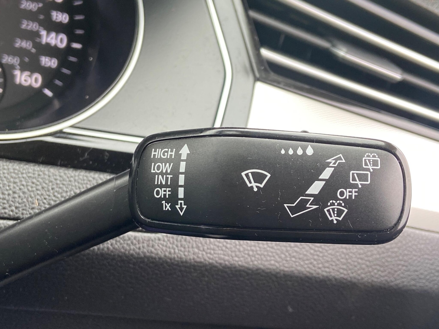 Used Volkswagen Passat 2017 for sale - 76200398: Photo 35