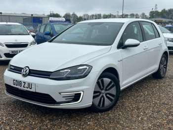 Used Volkswagen Golf 2018 for sale - 74998599: Photo