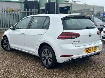 Used Volkswagen Golf 2018 for sale - 74998599: Photo