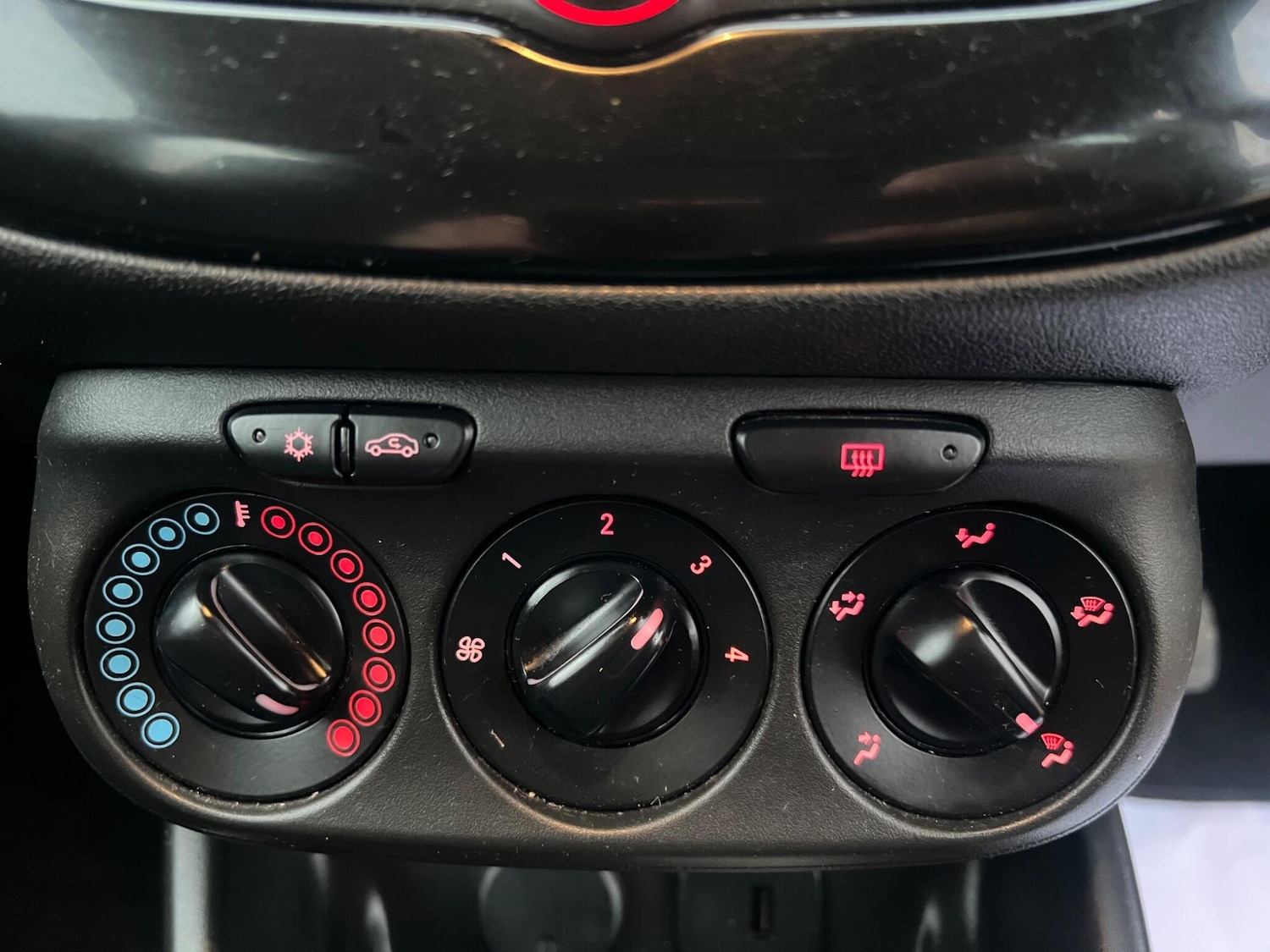 Used Vauxhall Corsa 2016 for sale - 77174434: Photo 42