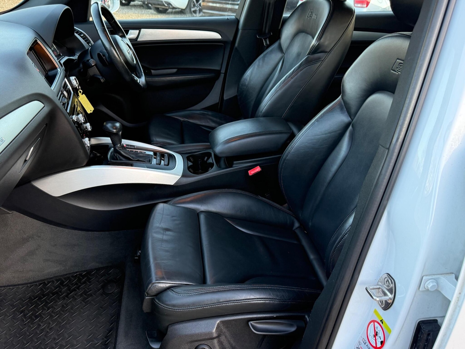 Used Audi Q5 2014 for sale - 76887376: Photo 47