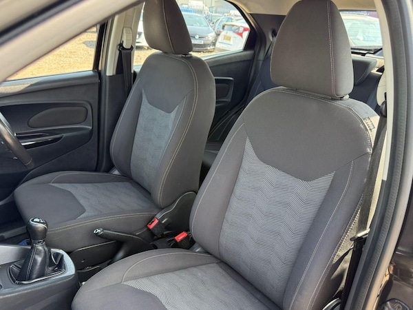 Used Ford Ka+ 2017 for sale - 75600619: Photo 32