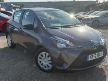 Used Toyota Yaris 2017 for sale - 74659463: Photo