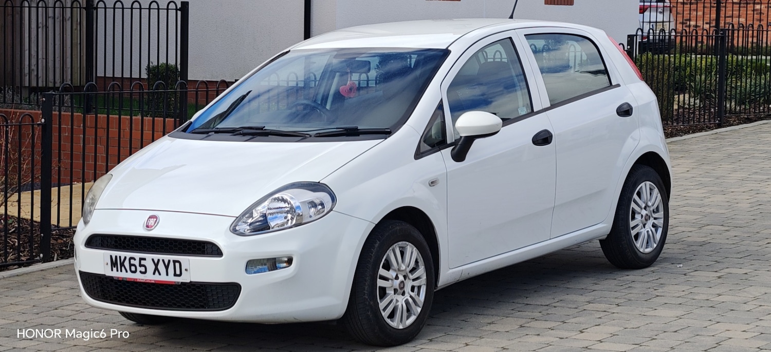 Used Fiat Punto 2015 for sale - 77736157: Photo 24