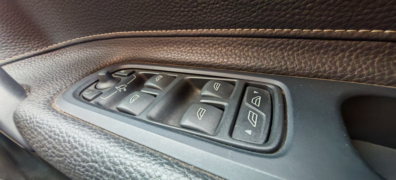 Used Volvo C70 2011 for sale - 78217990: Photo 13