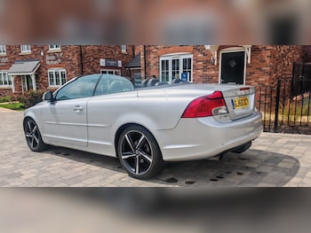Used Volvo C70 2011 for sale - 78217990: Photo