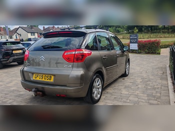 Used Citroen C4 Picasso 2009 for sale - 75685517: Photo