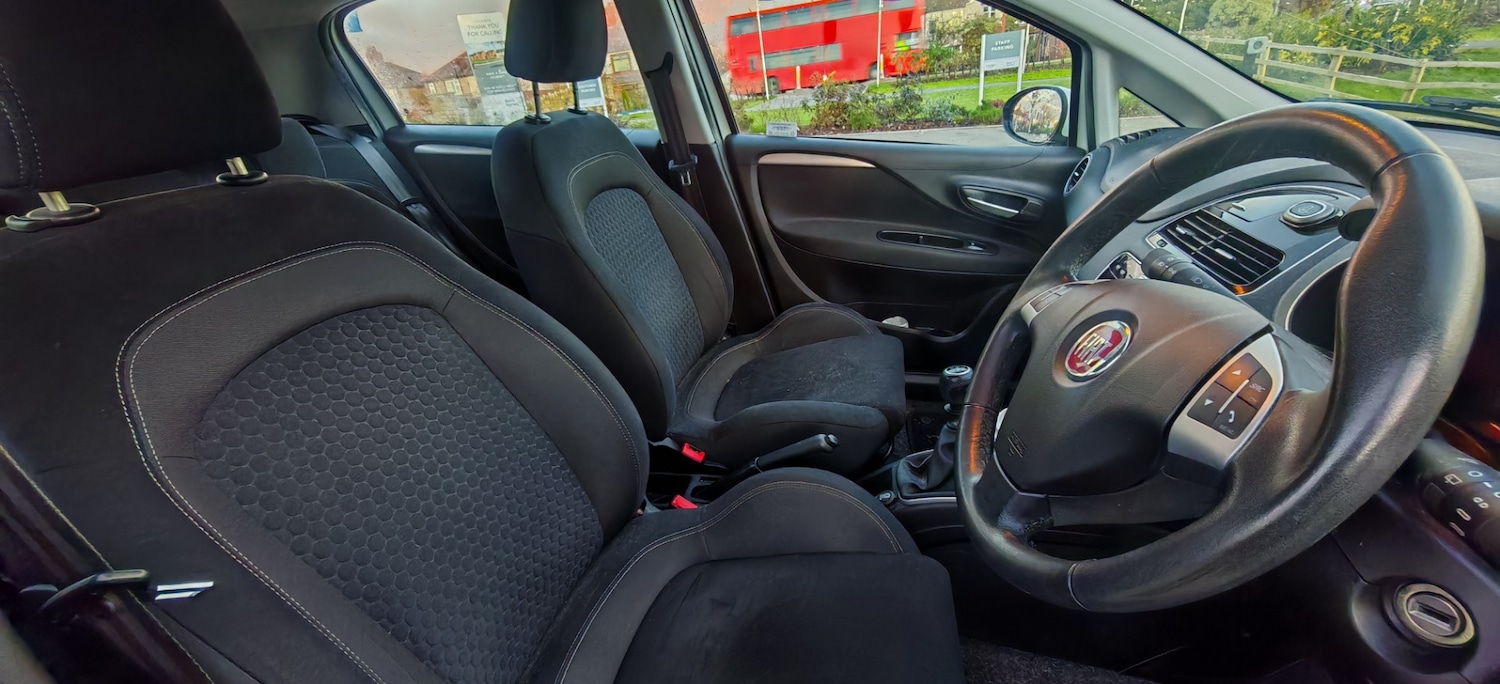 Used Fiat Punto 2017 for sale - 76878000: Photo 7