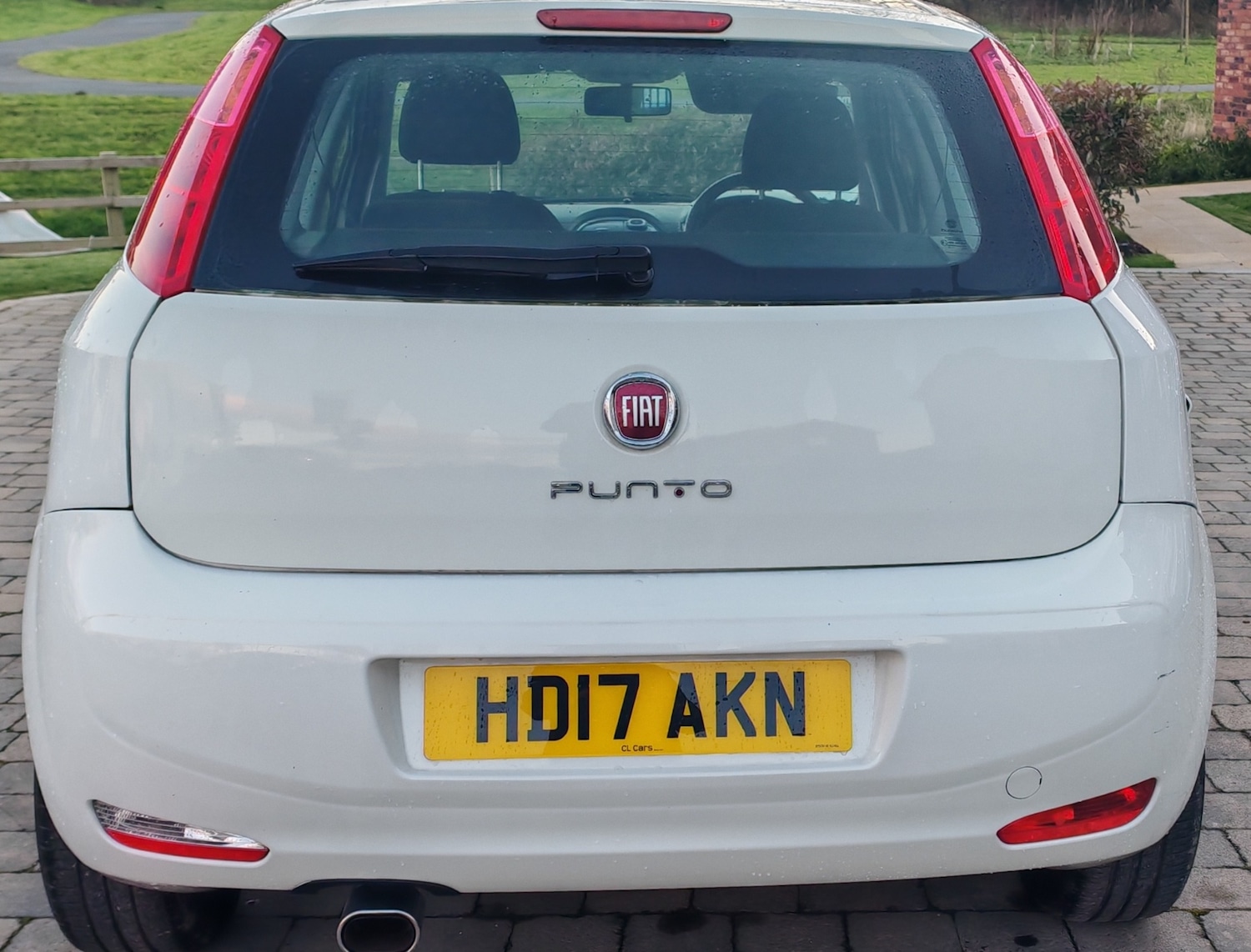Used Fiat Punto 2017 for sale - 76878000: Photo 9