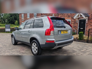 Used Volvo XC90 2010 for sale - 79474929: Photo