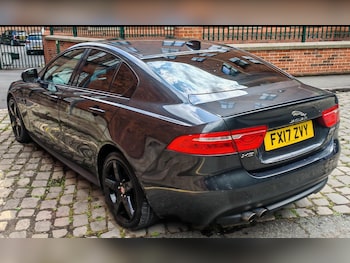 Used Jaguar XE 2017 for sale - 75368399: Photo