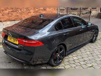 Used Jaguar XE 2017 for sale - 75368399: Photo