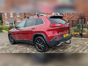 Used Jeep Cherokee 2016 for sale - 79825972: Photo