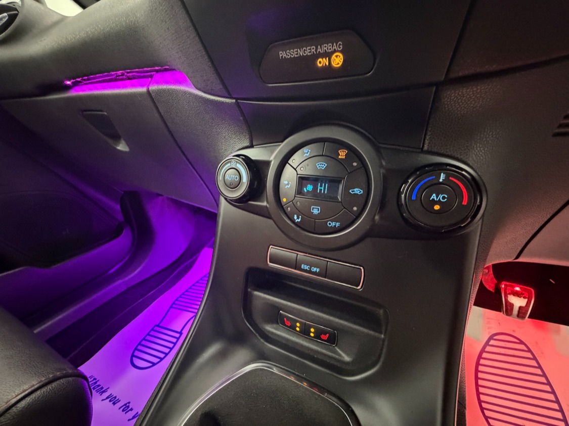 Used Ford Fiesta 2017 for sale - 76889042: Photo 17