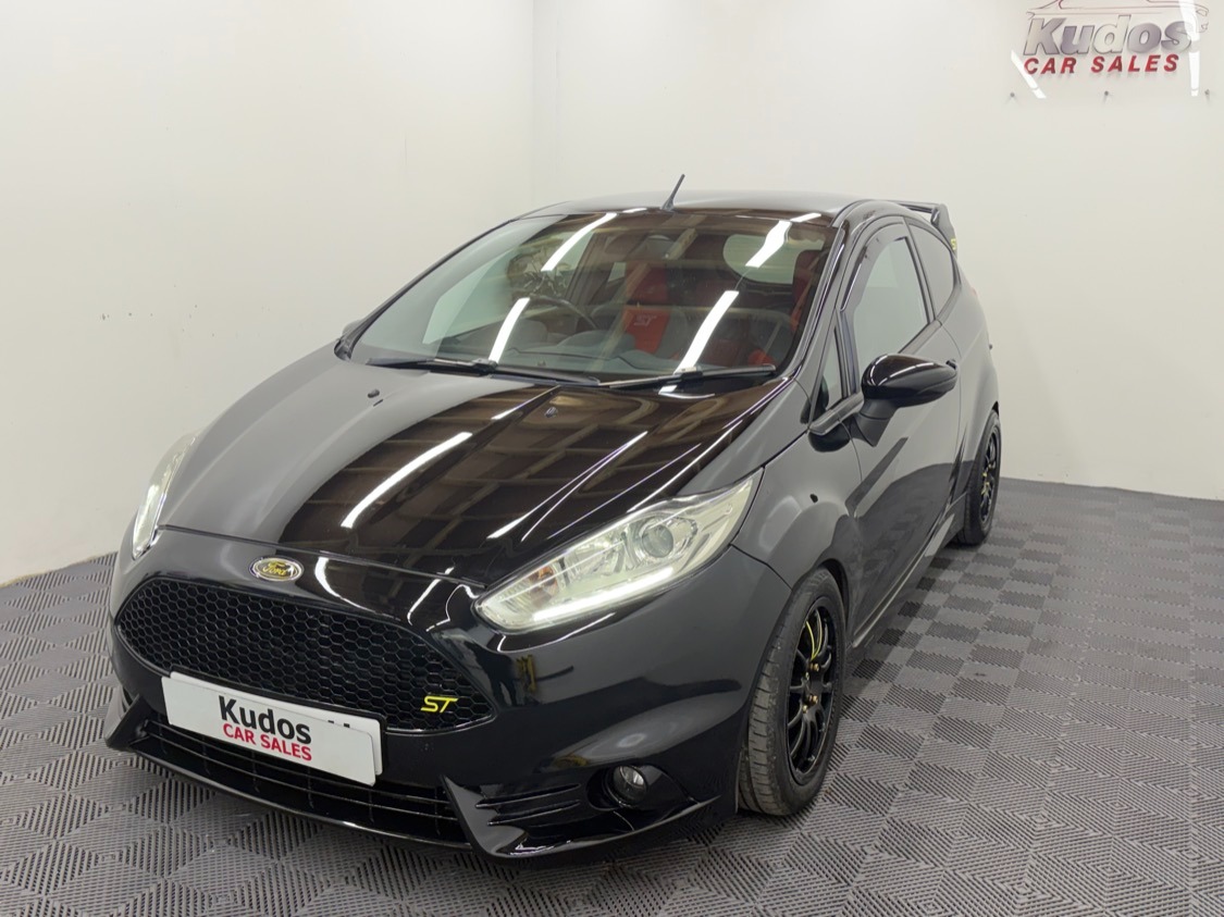 Used Ford Fiesta 2017 for sale - 76889042: Photo 4