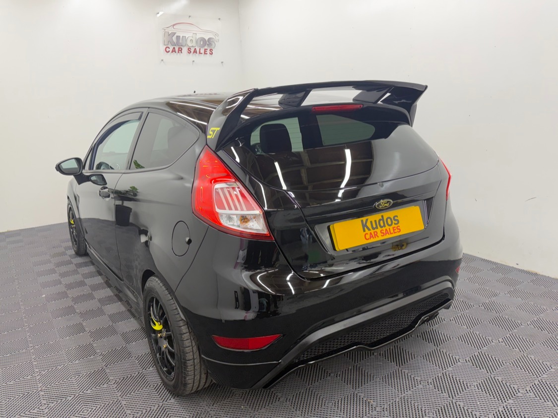 Used Ford Fiesta 2017 for sale - 76889042: Photo 5