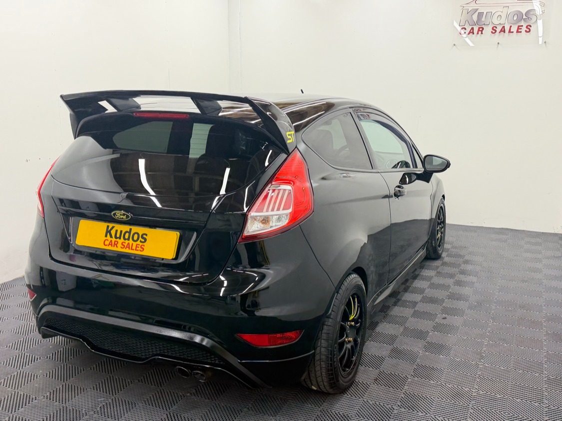 Used Ford Fiesta 2017 for sale - 76889042: Photo 8