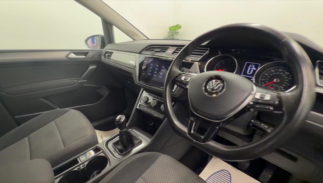 Used Volkswagen Touran 2019 for sale - 77885658: Photo 10