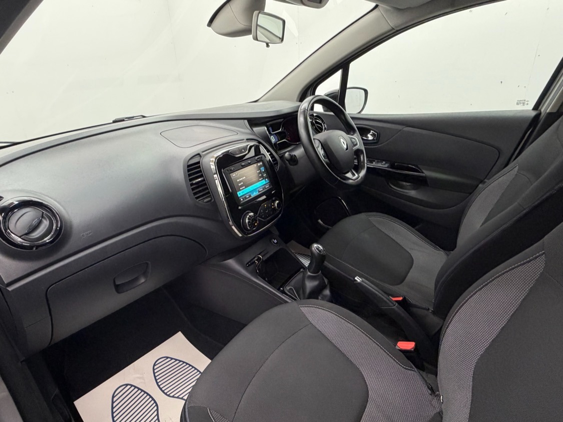 Used Renault Captur 2017 for sale - 76892237: Photo 18