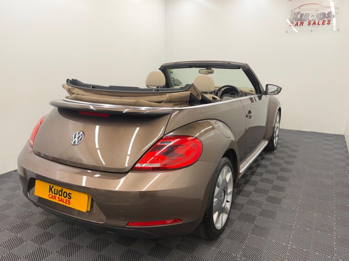 Used Volkswagen Beetle 2014 for sale - 77793067: Photo 8